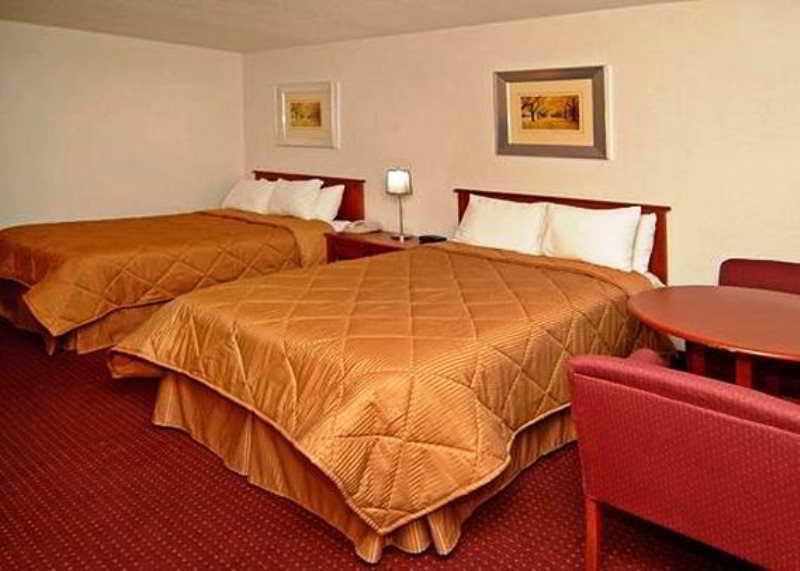 Econo Lodge Airport - Rj Stadium Тампа Екстер'єр фото