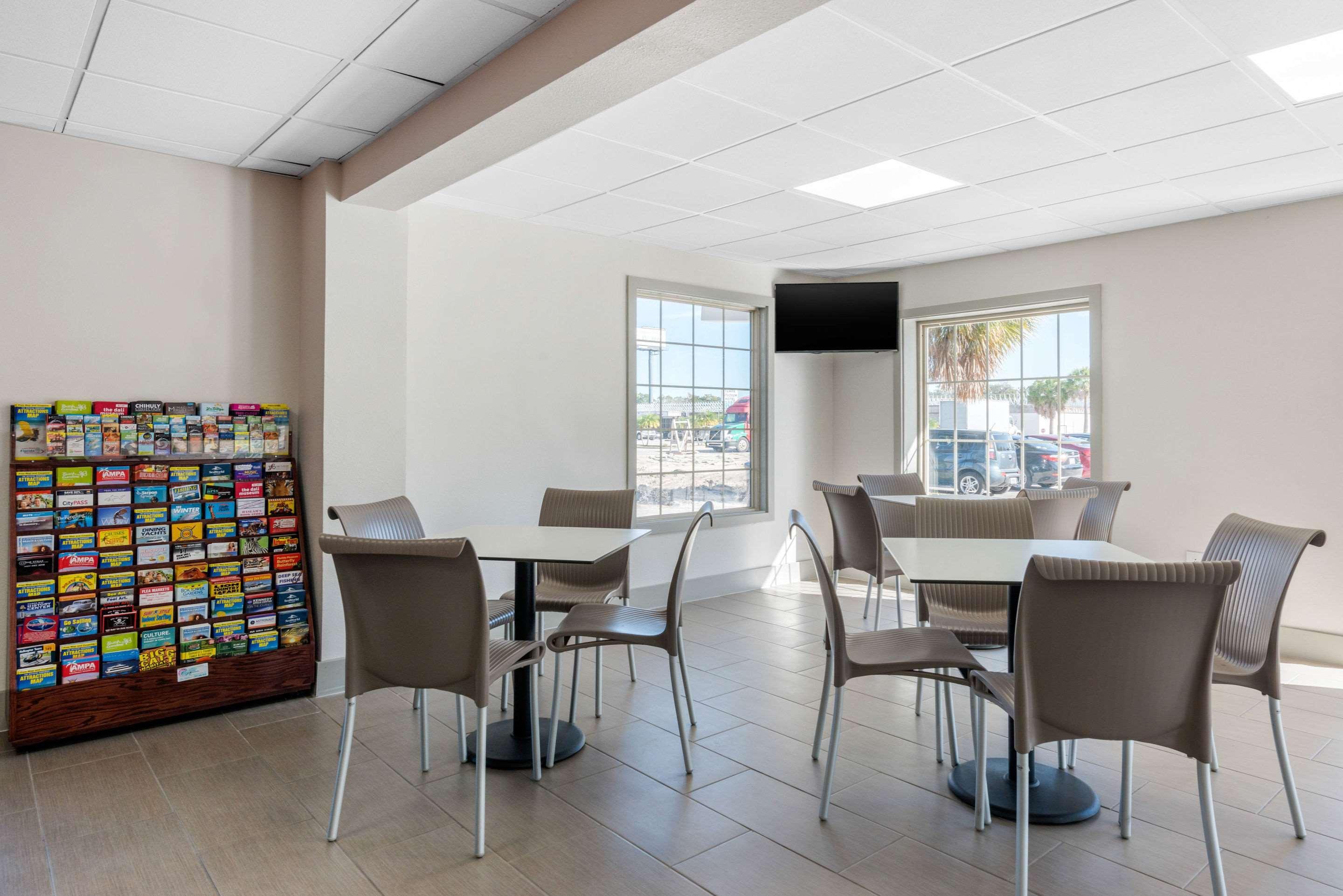 Econo Lodge Airport - Rj Stadium Тампа Екстер'єр фото