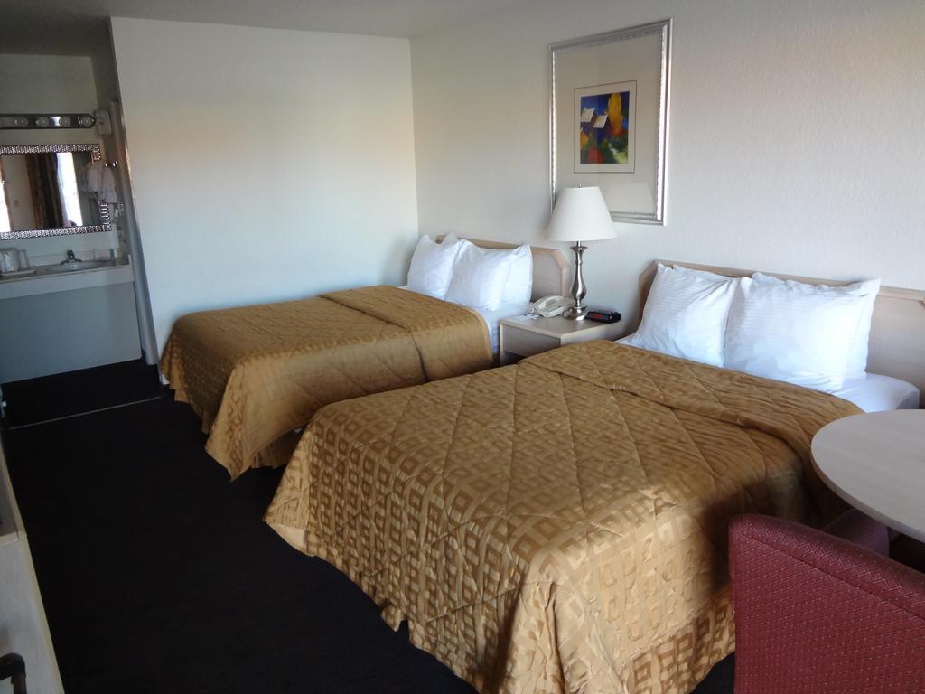 Econo Lodge Airport - Rj Stadium Тампа Екстер'єр фото